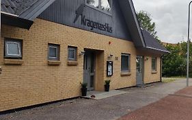 Kragenaeshus